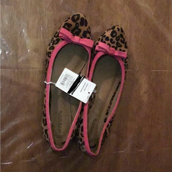 Xhilaration Leopard shoes - Picture 3 of 5